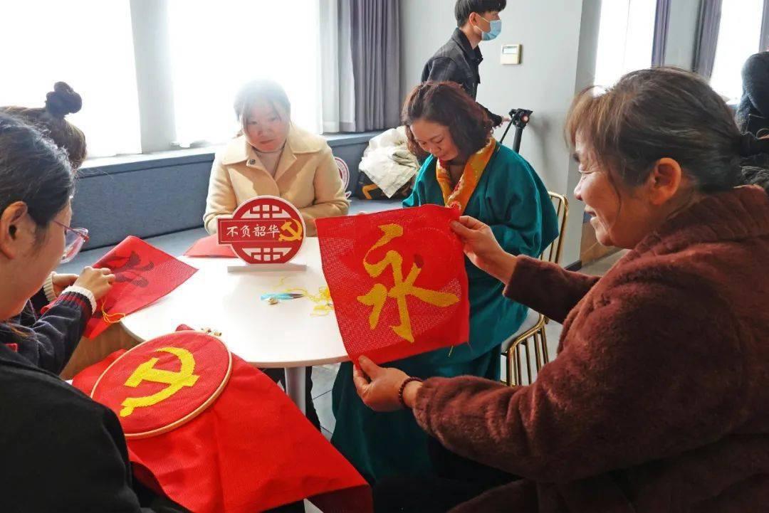 魔方还原只剩下最后两块 应该怎么转?-专业有问必答平台